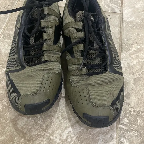 Reebok ZigWild Trail 6 Men's Shoes Sz 11