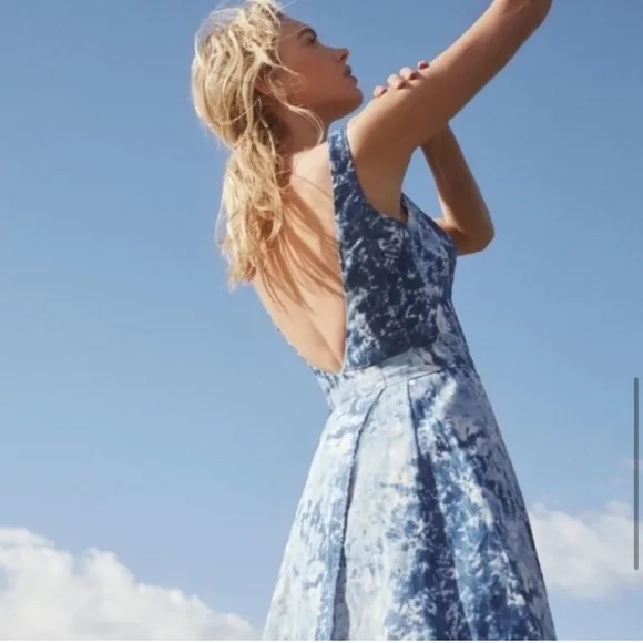 Reformation Garten Tie-Dye Sky Cloud Blue Wrap 100% Linen Midi Dress Size XS