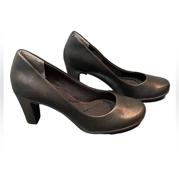 Rockport Black Leather Pump l Women’s Size 6.5 Black Heels l Total Motion