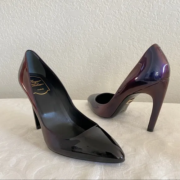 Roger Vivier Blue purple simmering Patent Leather Curved Heel Pumps