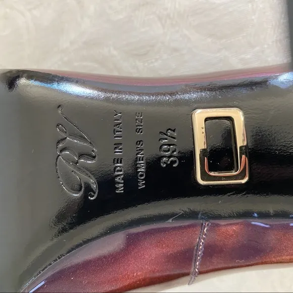Roger Vivier Blue purple simmering Patent Leather Curved Heel Pumps