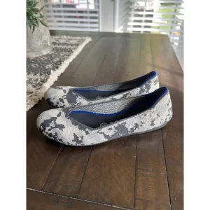 Rothy’s size 6 Ash Camo flats shoes