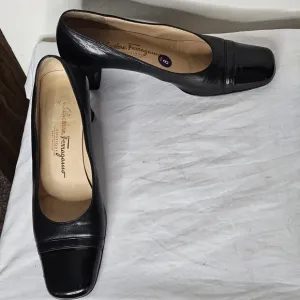 Salvatore Ferragamo black heel pumps size 7