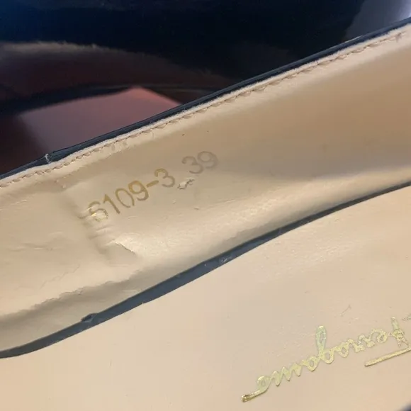Salvatore Ferragamo Black Patent Leather 3” Heels Pumps Shoes Women’s Size 39