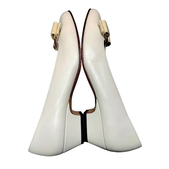 Salvatore Ferragamo, Boutique, bow flats