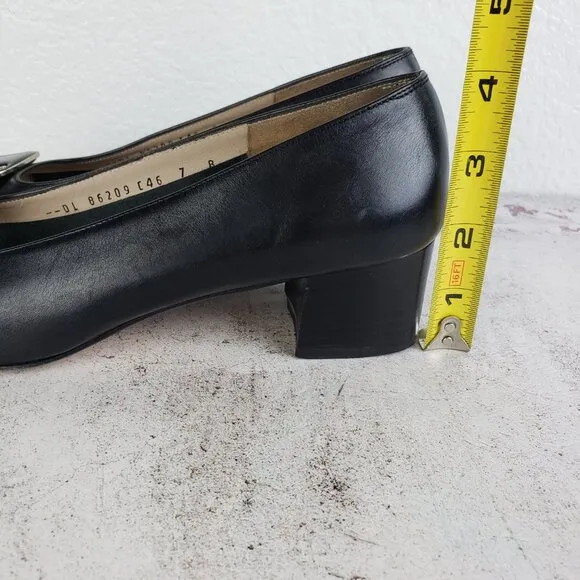 Salvatore Ferragamo Boutique Italy Leather Classic Pumps Shoes Black size 7B