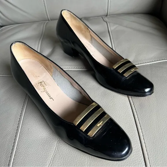 Salvatore Ferragamo Pumps Sz 9.5 Patent Leather Classic Shoes