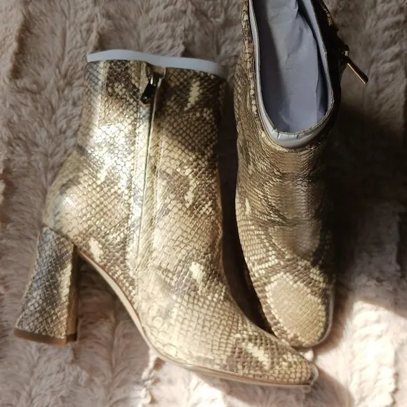 Sam Edelman Snake Print Ankle Bootie Square Toe Dressy Block Heel Boot Size 5M