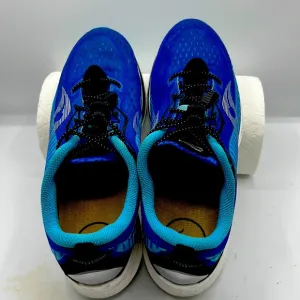 Saucony shoes for men size 10.5” in excellent condition.