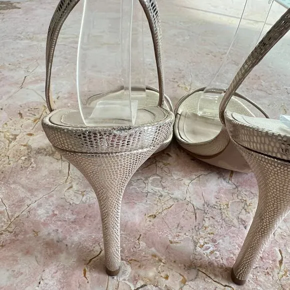 Schutz Gold Altima Embossed Leather Strappy Healed Stiletto Sandals Womens 8