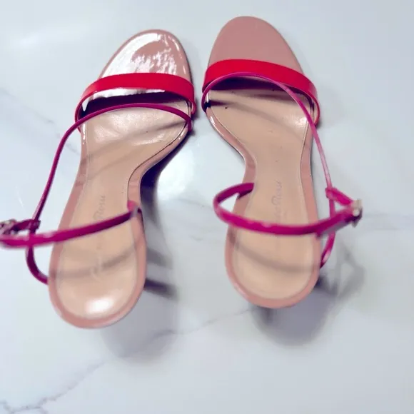Sexy &amp; Stylish Pink and Red Women's Sandals. Petite Size kn EUC