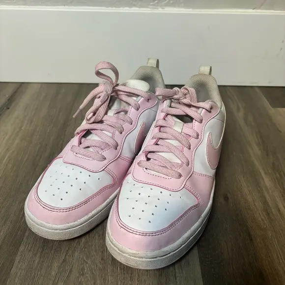 Size 8 Women's NIKE Pink and White Sneakers