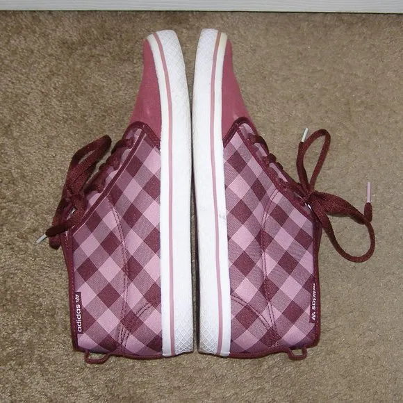 size 9 Ladies ADIDAS Suede &amp; textile Casual shoes