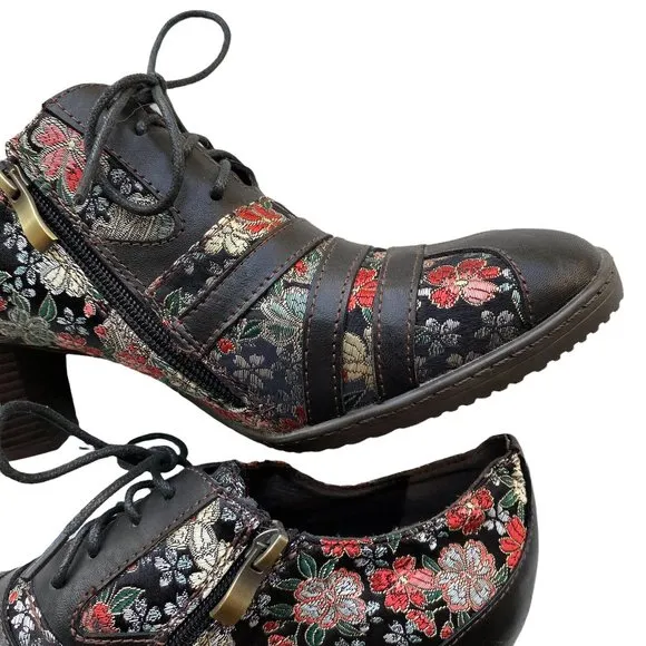 Socopy Retro Vintage Style lace Up Flower Embroidered Fabric Leather Heeled Shoe