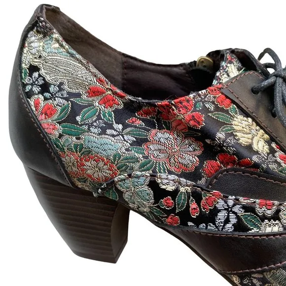 Socopy Retro Vintage Style lace Up Flower Embroidered Fabric Leather Heeled Shoe