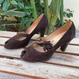 Sofft Women's Retro Geva Brown Suede Peep Toe Mary Jane Pumps Size 9W