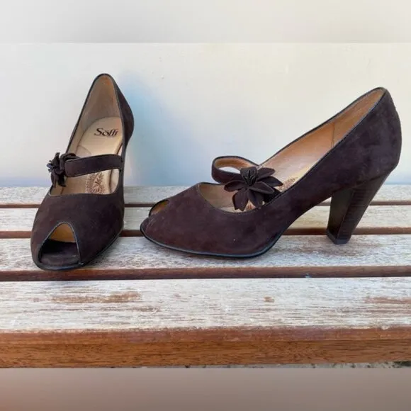 Sofft Women's Retro Geva Brown Suede Peep Toe Mary Jane Pumps Size 9W
