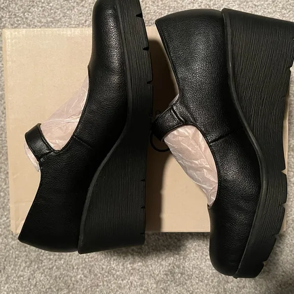 SOUL Naturalizer Black Wedge Mary Jane Shoes WIDE WIDTH
