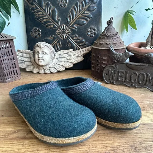 Stegmann Women’s Dark Green Wool Indoor/Outdoor Slipper Shoes