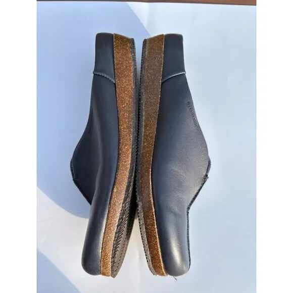 Stegmann Women’s Shoes Outdoor Size 10.5 Dark Navy Blue Leather Clog