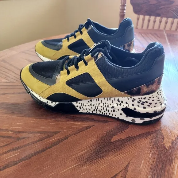 Steve Madden Barra Bara 01S1 Women Size 9.5