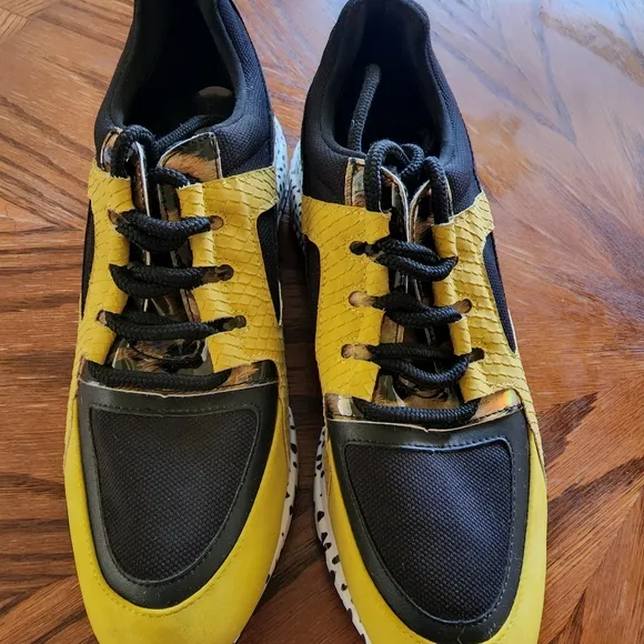 Steve Madden Barra Bara 01S1 Women Size 9.5