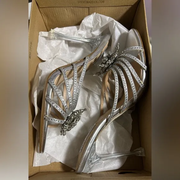 Steve Madden Silver Rhinestone Embellished Pamola Women's Size 8.5 New in Box
