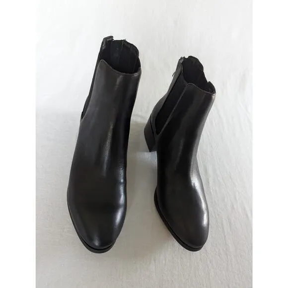 Steve Madden Size 8.5 Boots Chelsea Leather Office Party Concert School Fall