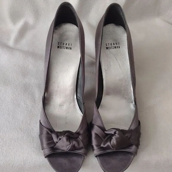 Stuart Weitzman Dark Silver Satin Shoes 10 M Peep Toe Heels