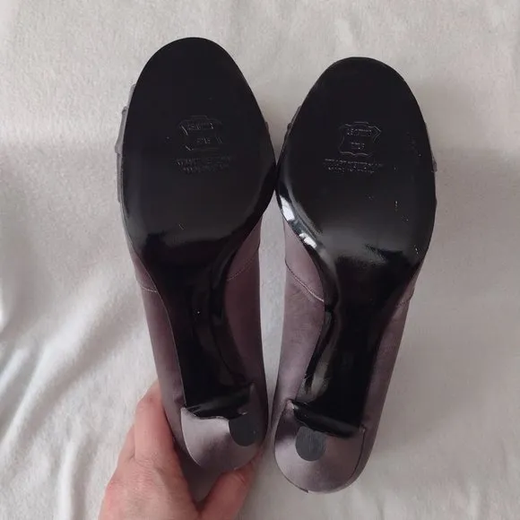 Stuart Weitzman Dark Silver Satin Shoes 10 M Peep Toe Heels