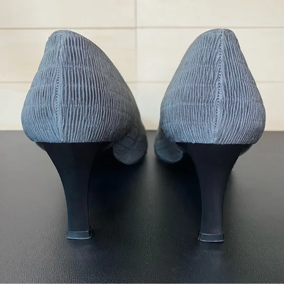 Stuart Weitzman Kitten Heels Ruffled Grey Fabric Women's Size 9.5 Shoes B Pumps