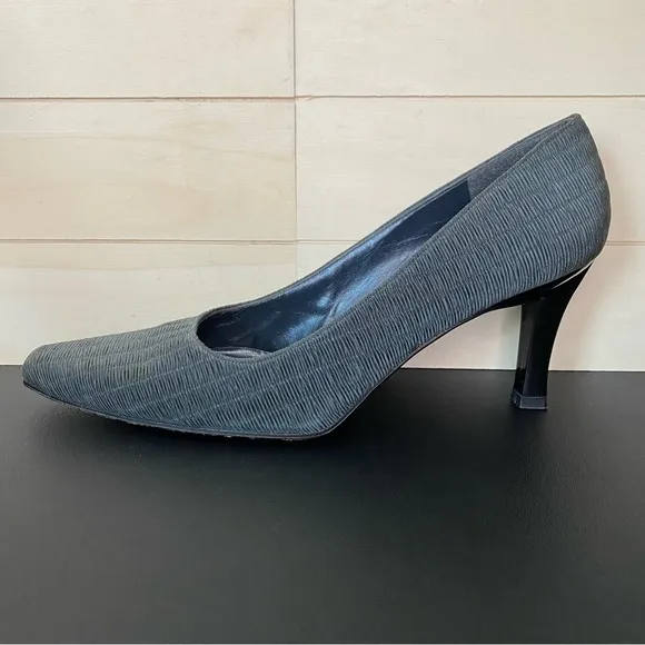 Stuart Weitzman Kitten Heels Ruffled Grey Fabric Women's Size 9.5 Shoes B Pumps