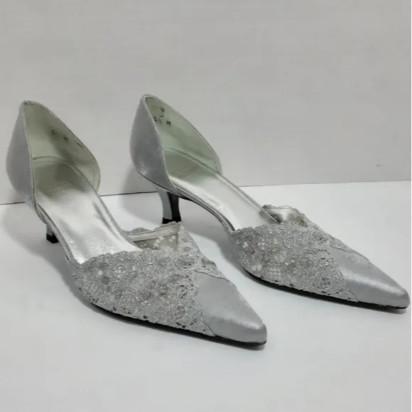 Stuart Weitzman Metallic Silver Queenslo Lace Accent Satin Kitten Heels Pumps