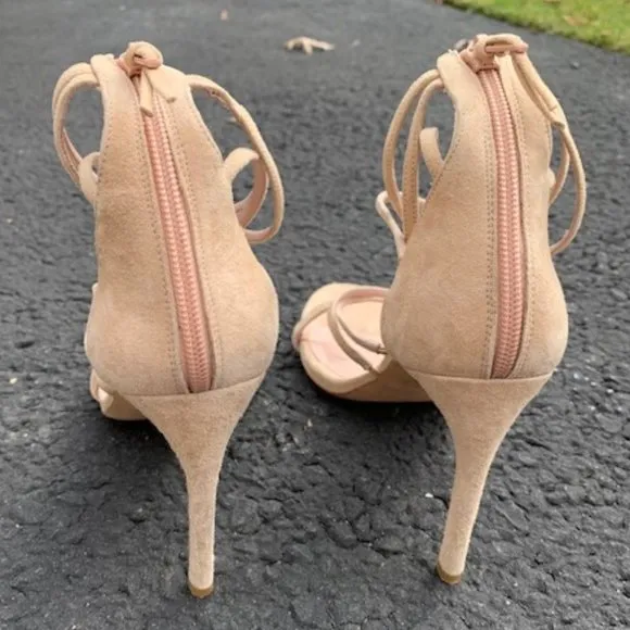 Stuart Weitzman ‘Myex’ nude strappy barely there sandals - size 9