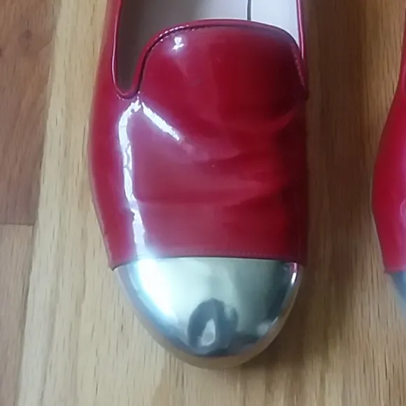 Stuart Weitzman Red Flats with Silver Capped Toe Size 6