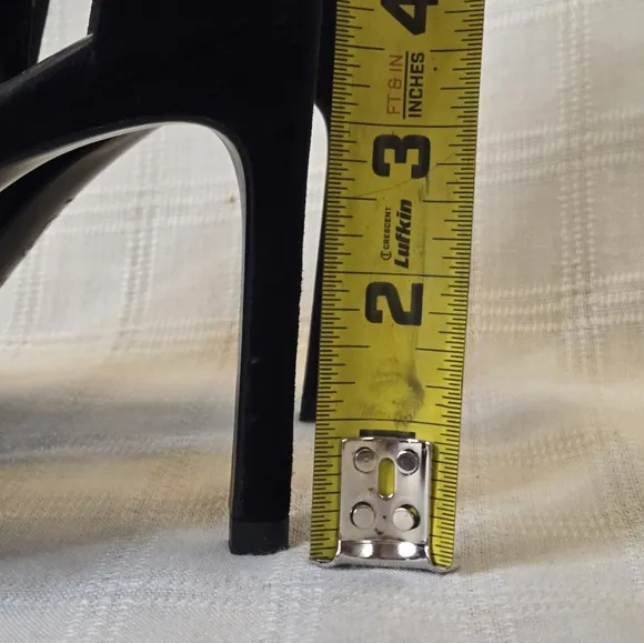 Stuart Weitzman Saunter Black Pointed‎ Stiletto Size 8.5M Suede Gold Studded EUC