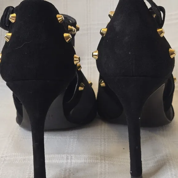 Stuart Weitzman Saunter Black Pointed‎ Stiletto Size 8.5M Suede Gold Studded EUC