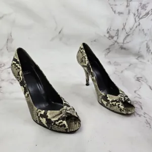 Stuart Weitzman Shoes Womens 8.5 M Snakeskin Reptile Twist Peep Pumps Heels Shoe