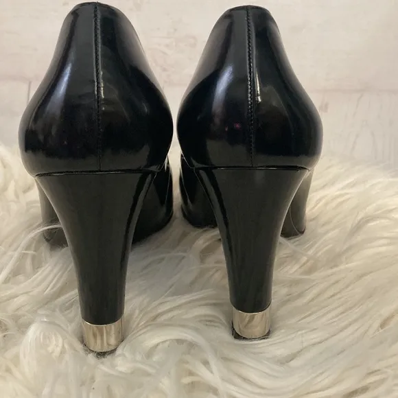 Stuart Weitzman Size 8.5 Black Patent Leather Pumps Heels Shoes Office Siren