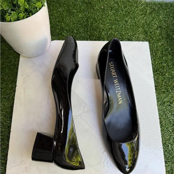 Stuart Weitzman VIVIENNE  35 Black Patent Leather Pumps size 6.5 new