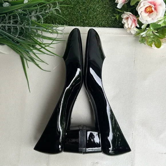Stuart Weitzman VIVIENNE  35 Black Patent Leather Pumps size 6.5 new