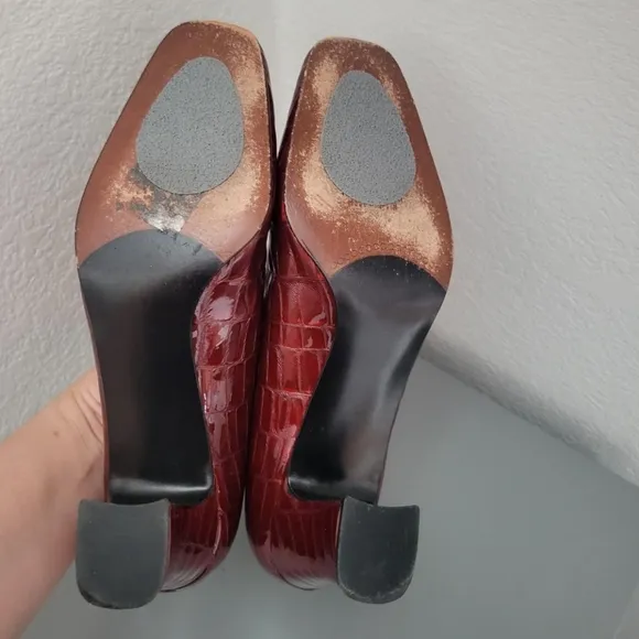 Stuart Weitzman Women's Red Heels
