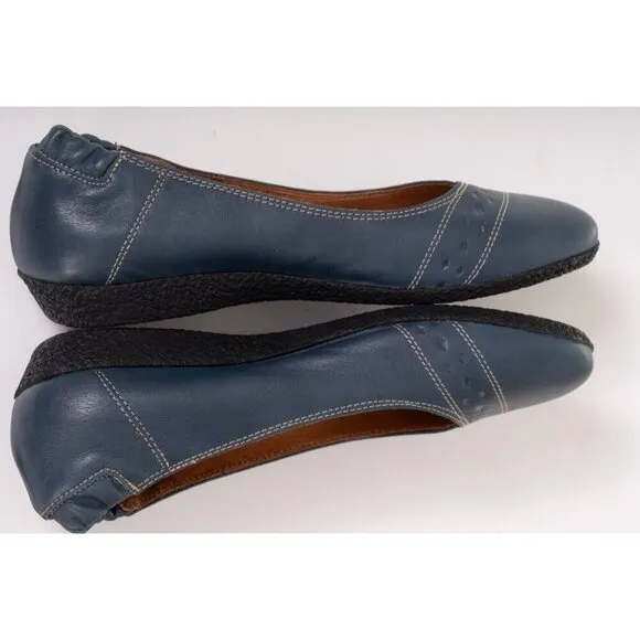 Taos Round Toe Flats Leather Upper Women's Shoes Sz EU 38 Us 7-7.5