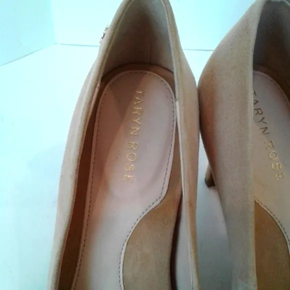 Taryn Rose beige pink suede leather shoes pumps