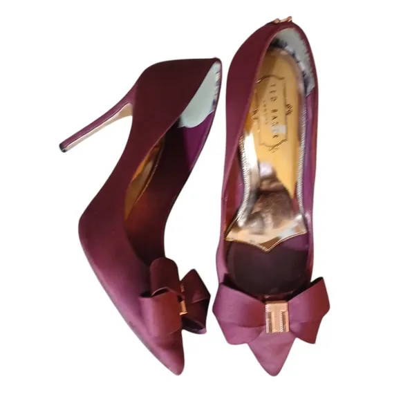 Ted Baker Burgundy Satin Bow Heels Pumps size 9.5