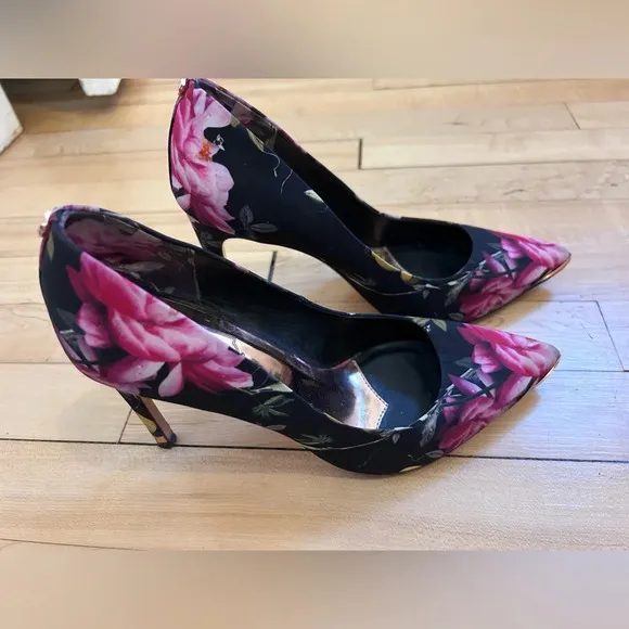 Ted Baker Citrus Bloom. Charmesa Pumps Heels Shoes Size 39.5