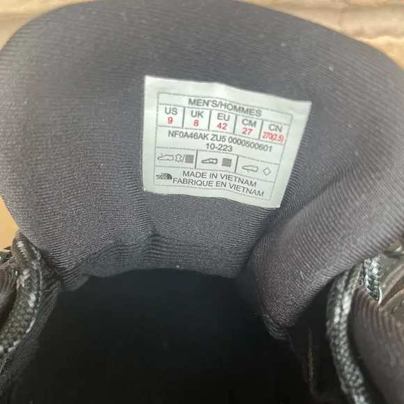 The North Face Hedgehog Fastpack II Mens Hiking Shoes Black/Dark Shadow Grey Sz9