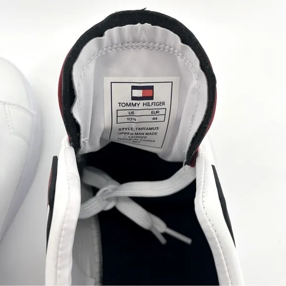 Tommy Hilfiger Men's Ramus Sneaker Size US 10 1/2 EUR 44 New without box