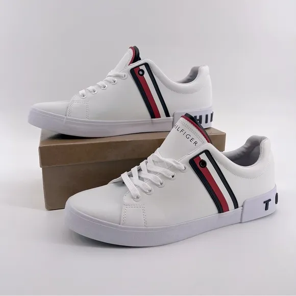 Tommy Hilfiger Men's Ramus Sneaker Size US 10 1/2 EUR 44 New without box