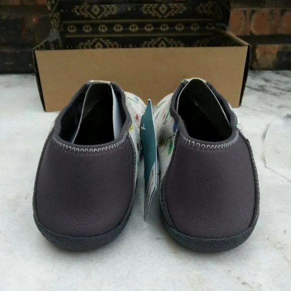 TOMS CHRISTMAS Birch Rodeo Glow in the Dark Holiday Men's Shoes